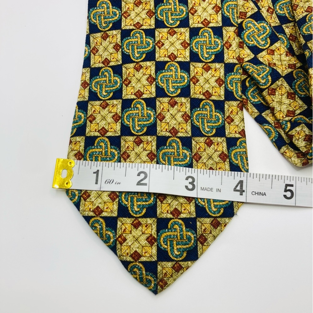 Ermenegildo Zegna silk blue gold and red geometric print silk tie. - Picture 5 of 5